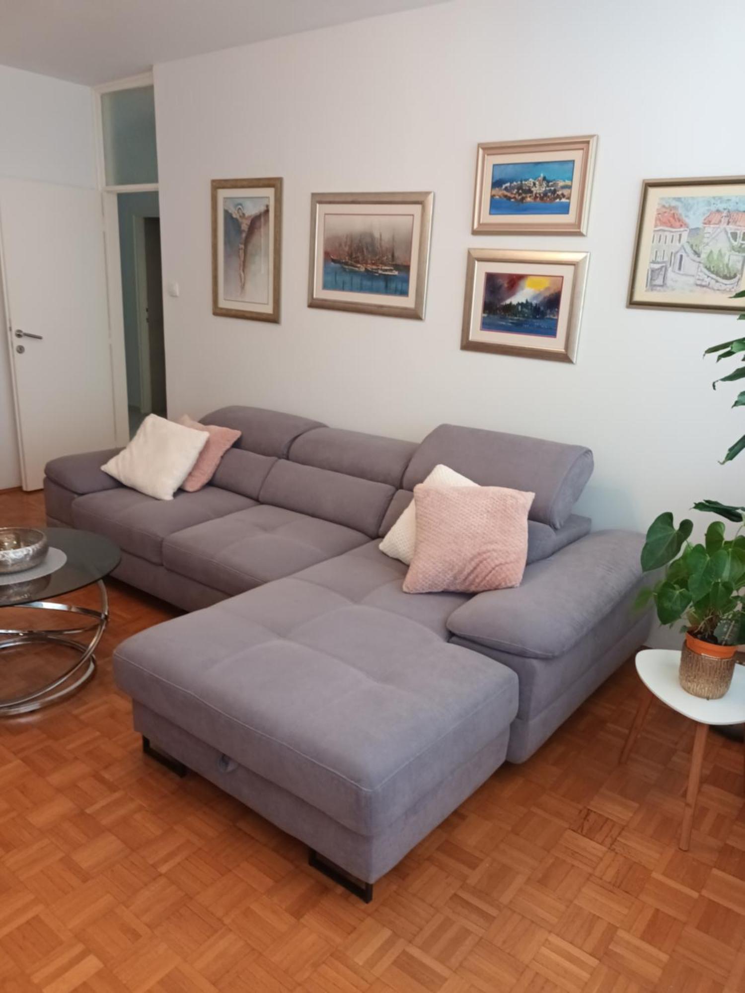 Leona Apartment-Perfect For Four Split Exteriör bild